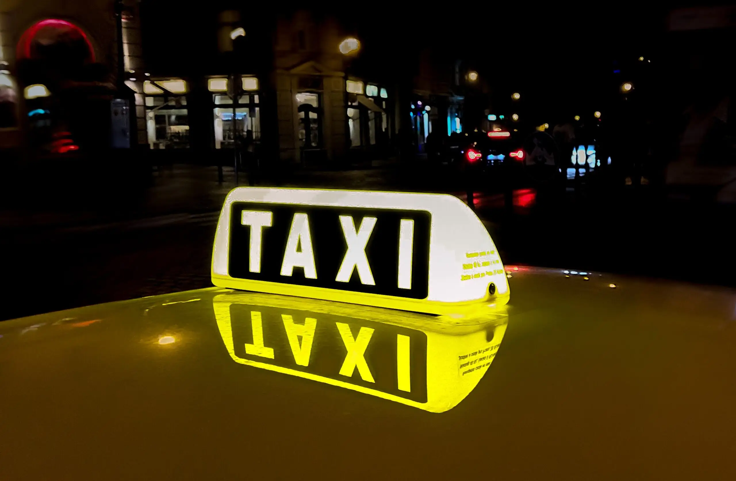 Taxi-scaled